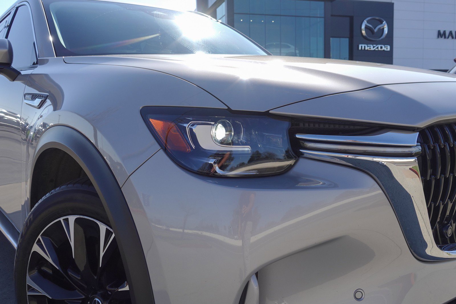 Certified 2024 MAZDA CX-90 Plug-In Hybrid w/ Premium Plus image 3