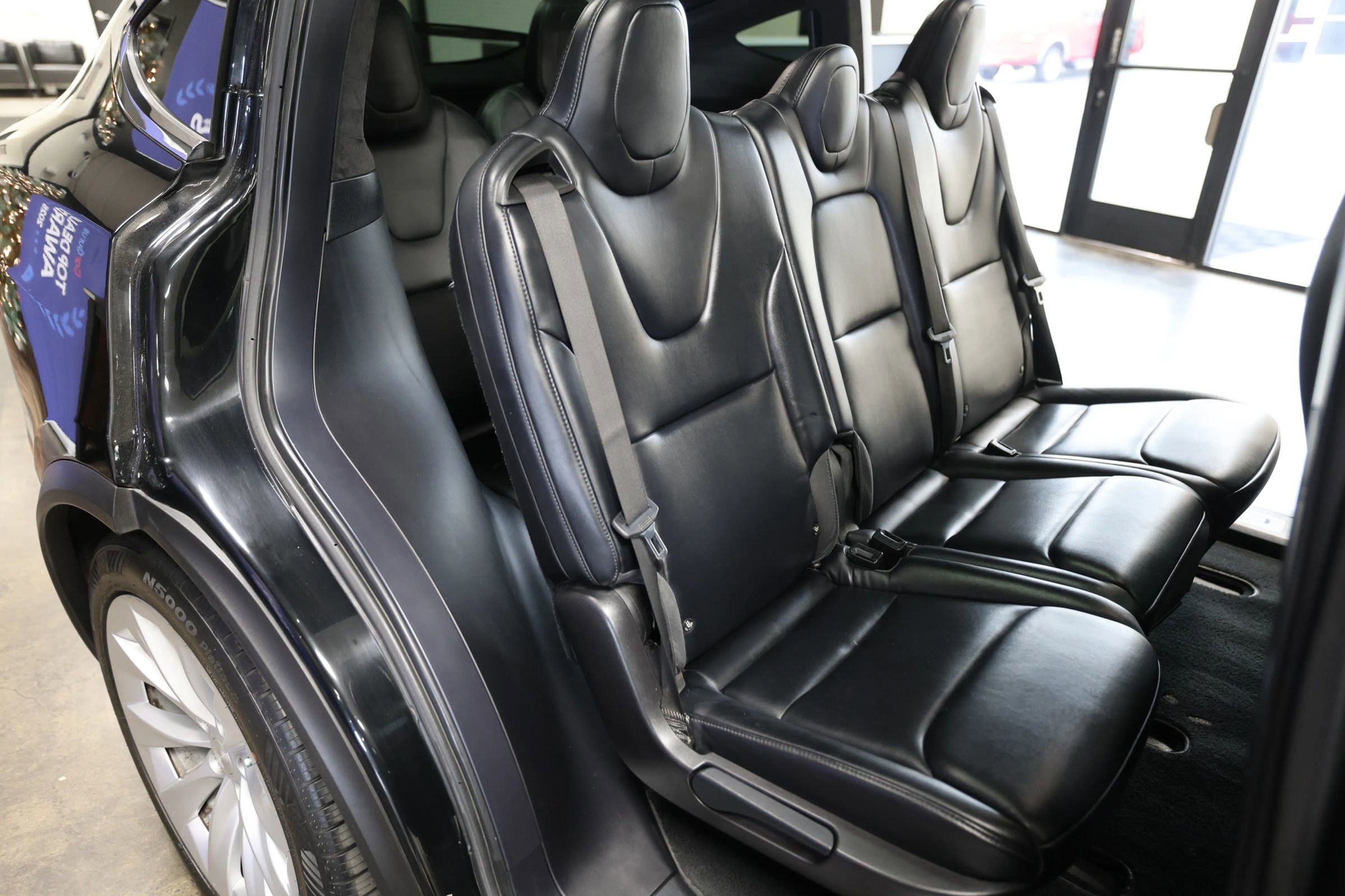 Used 2018 Tesla Model X 75D image 39