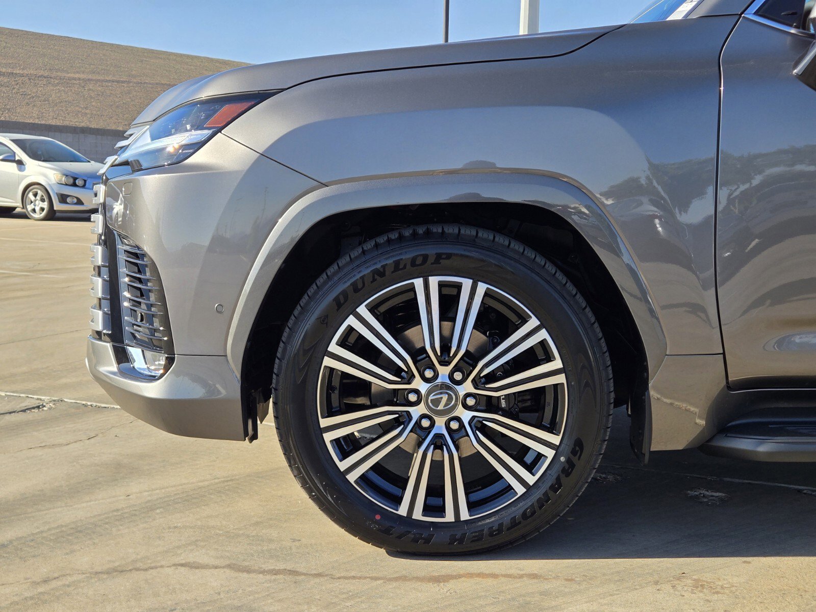 New 2026 Lexus LX 700h Luxury AWD/4WD image 5