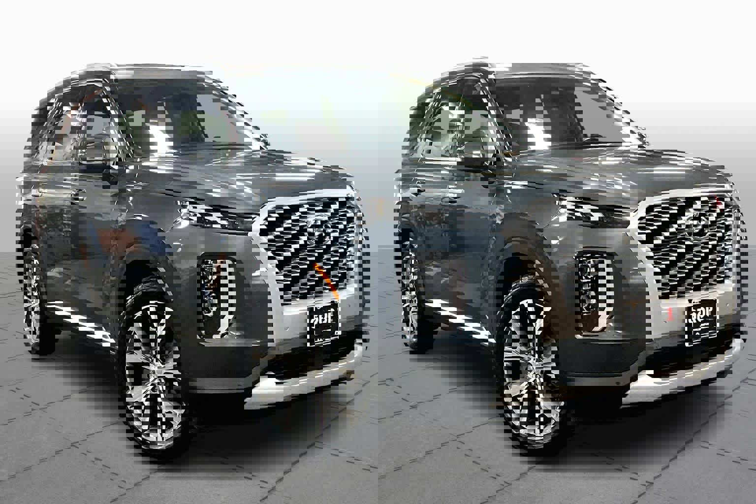 Used 2022 Hyundai Palisade SEL w/ 8P Bench Seat Package image 2