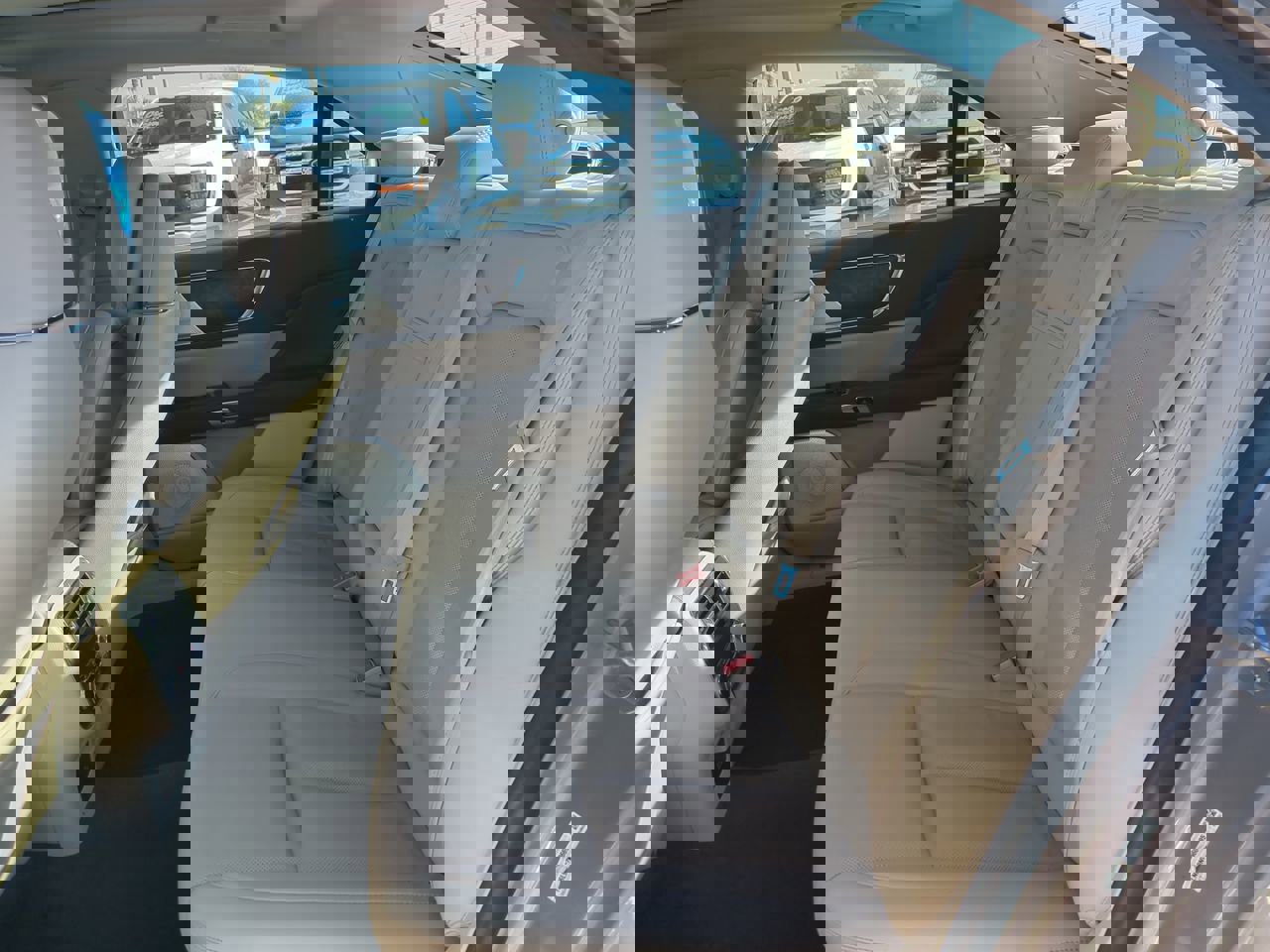 Used 2019 Lincoln Continental Reserve image 13