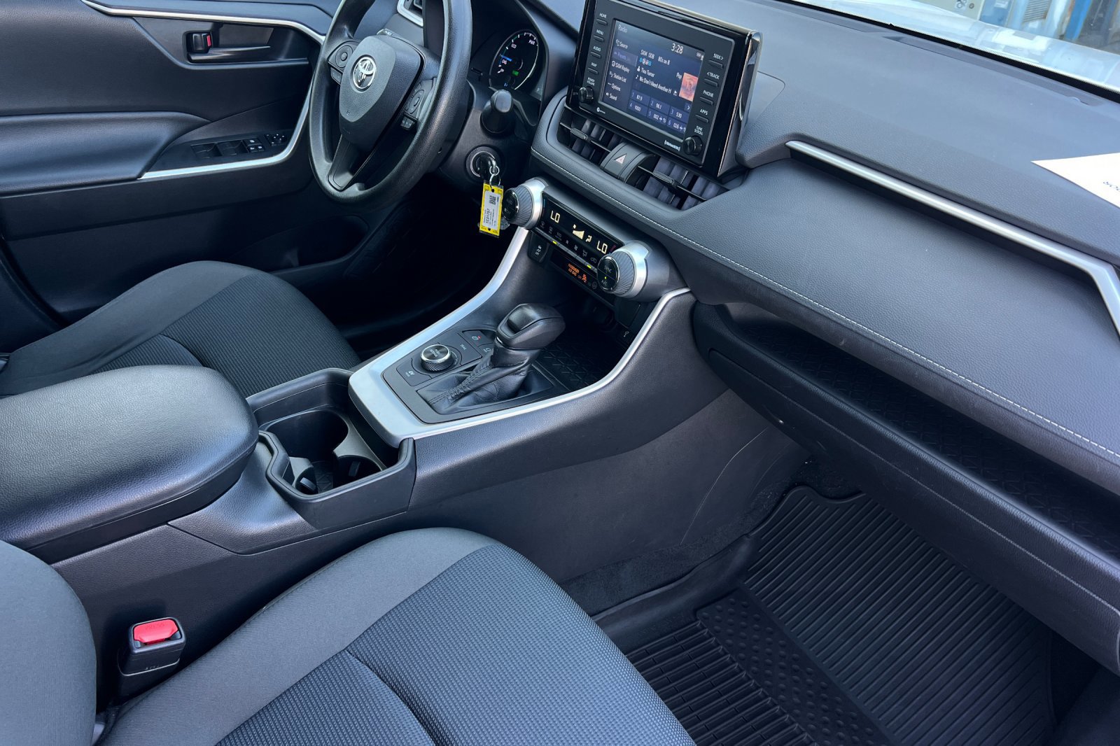 Certified 2021 Toyota RAV4 LE AWD/4WD image 16