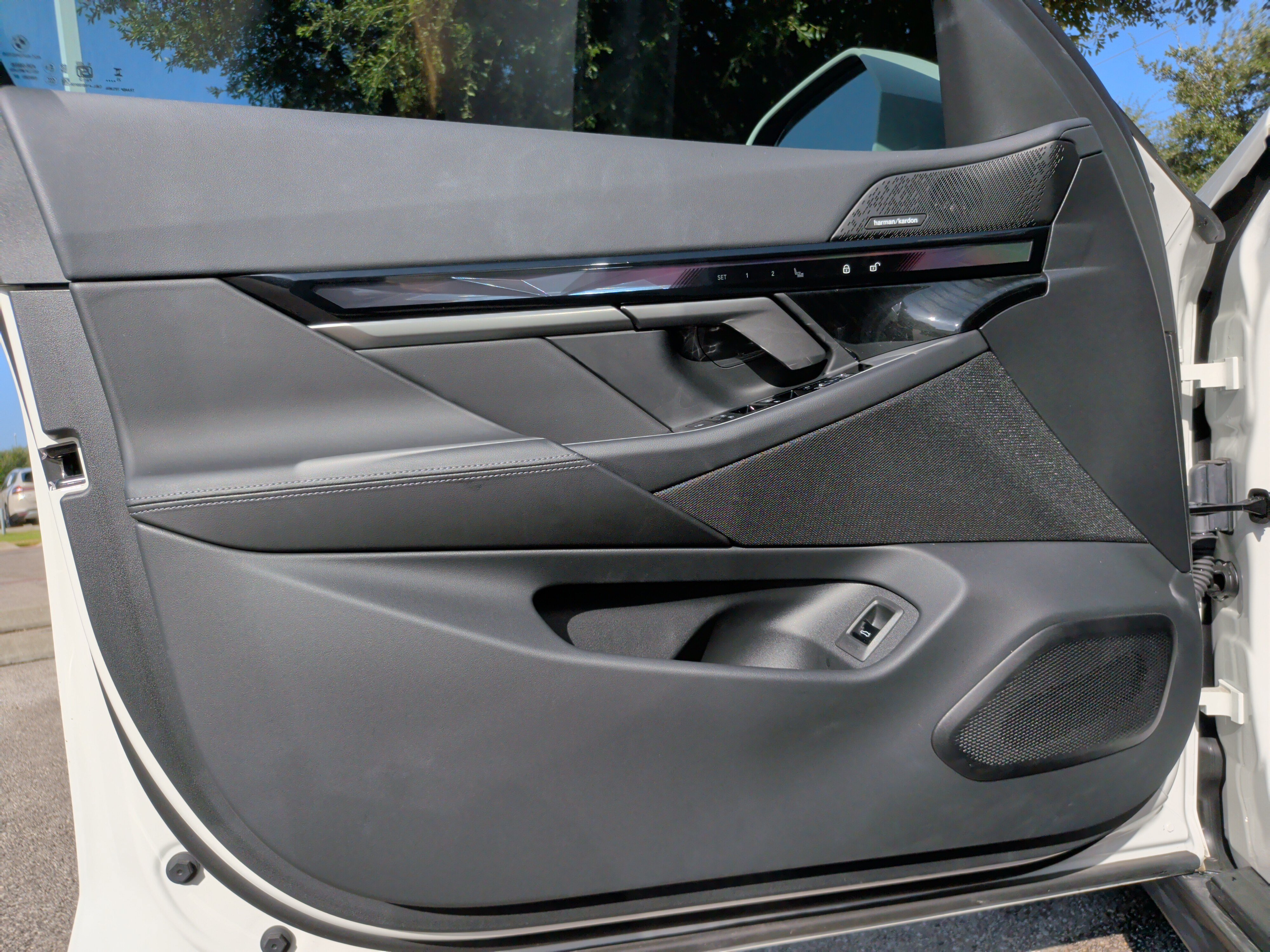 Certified 2026 BMW i5 eDrive40 w/ Premium Package RWD image 30