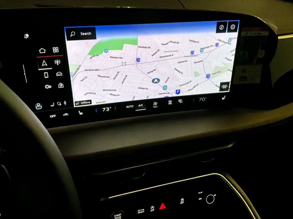 Certified 2025 Audi Q5 Premium w/ Convenience Package image 3