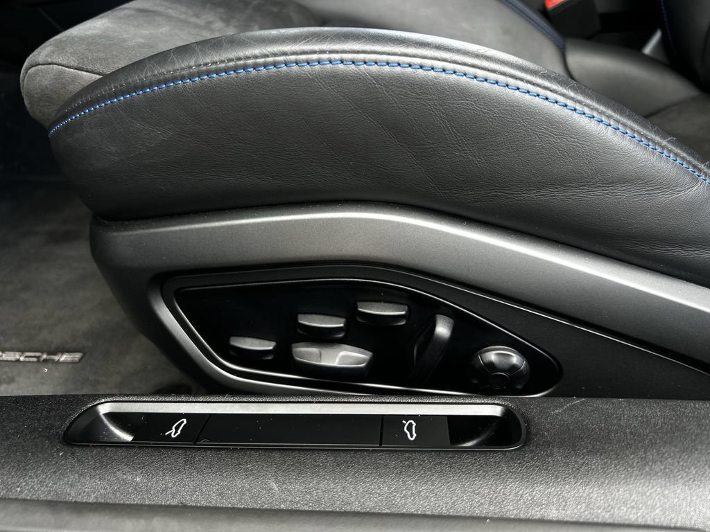 Used 2022 Porsche 911 GT3 RWD image 31