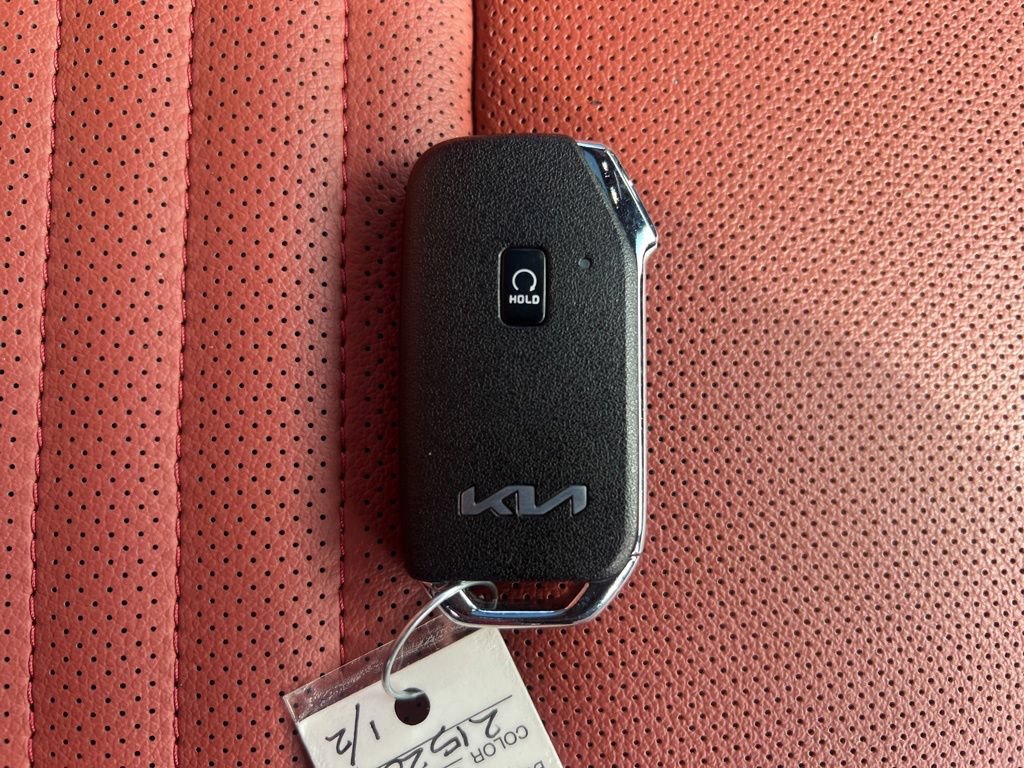 Certified 2024 Kia Sportage SX AWD/4WD image 24