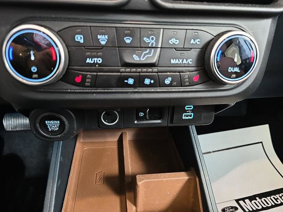 Used 2024 Ford Maverick Lariat FWD image 24