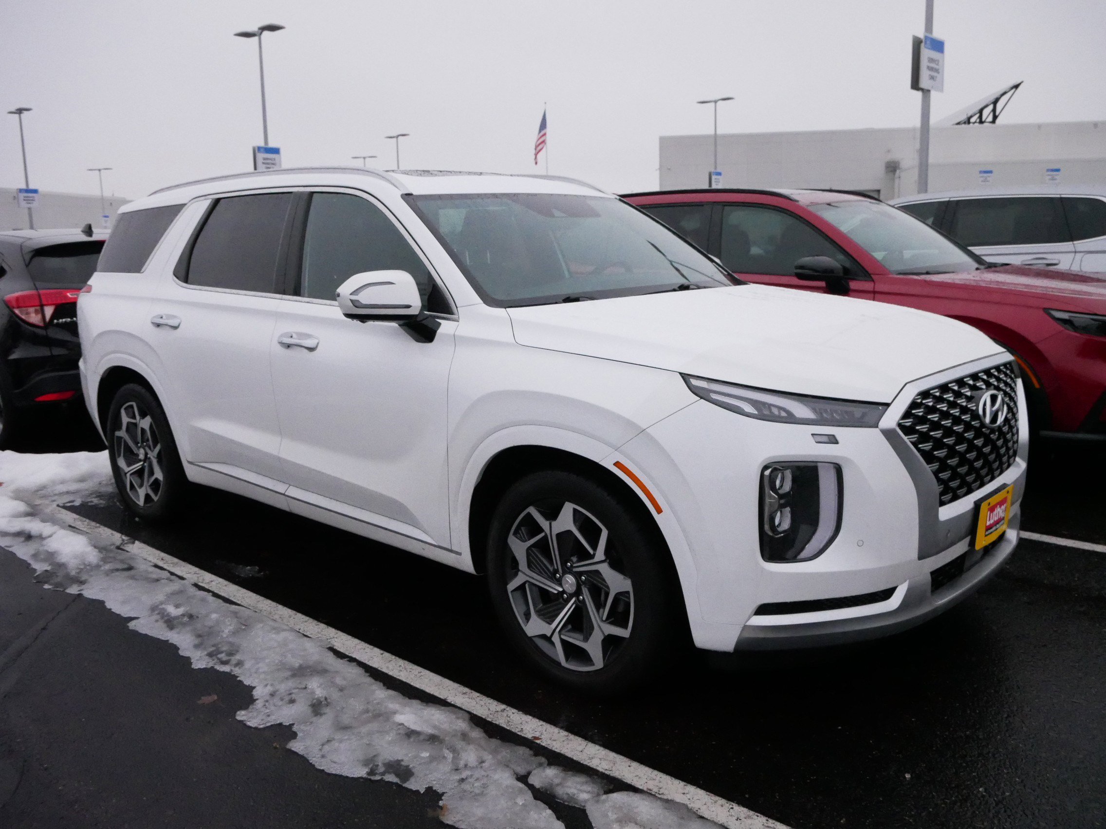 Used 2021 Hyundai Palisade Calligraphy image 4