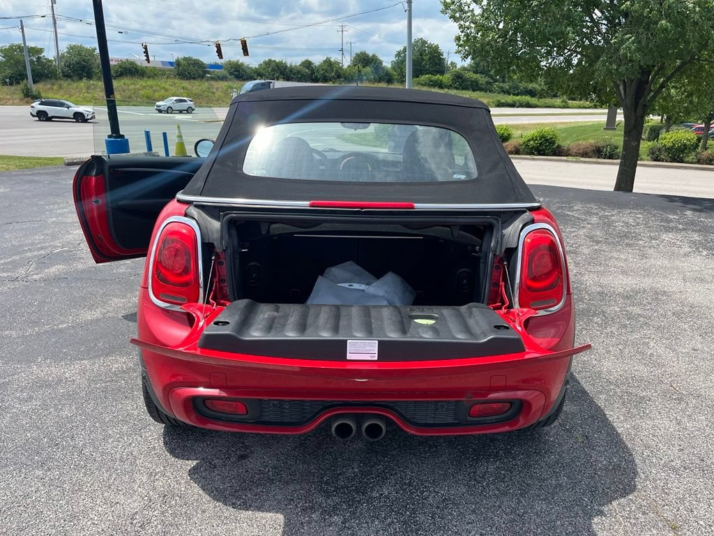 Used 2019 MINI Cooper S w/ Signature Upholstery Package FWD image 10