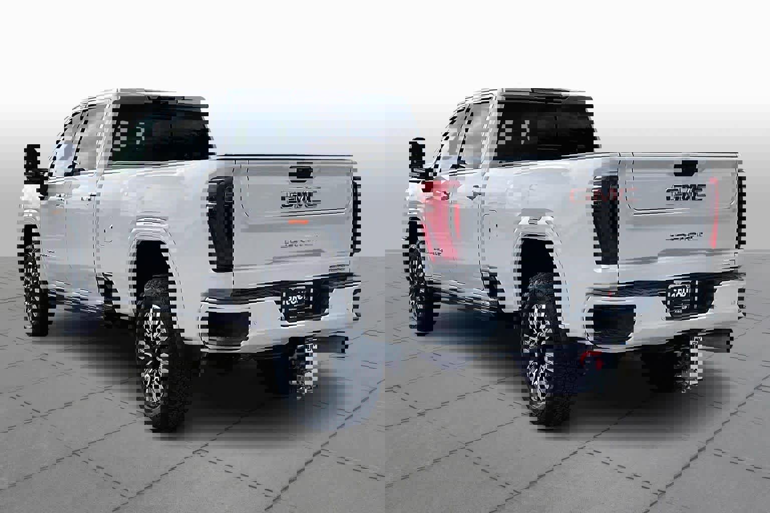 Certified 2024 GMC Sierra 3500 Denali w/ Denali Reserve Package image 11