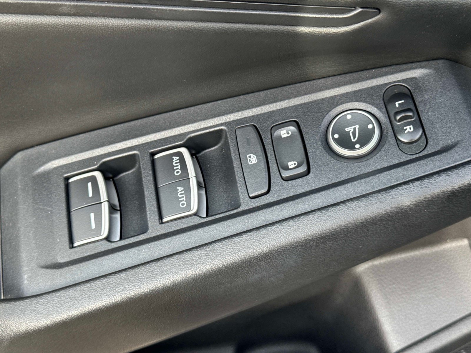 Used 2024 Honda Accord EX image 18