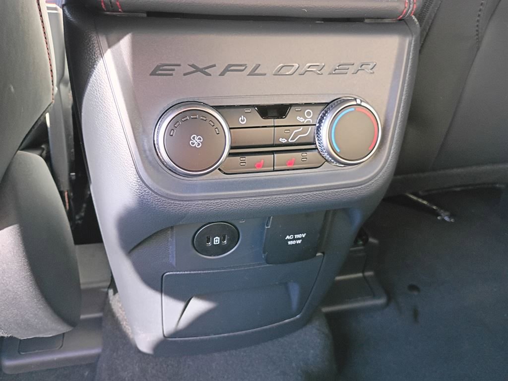 New 2026 Ford Explorer ST-Line w/ ST-Line Street Pack image 8