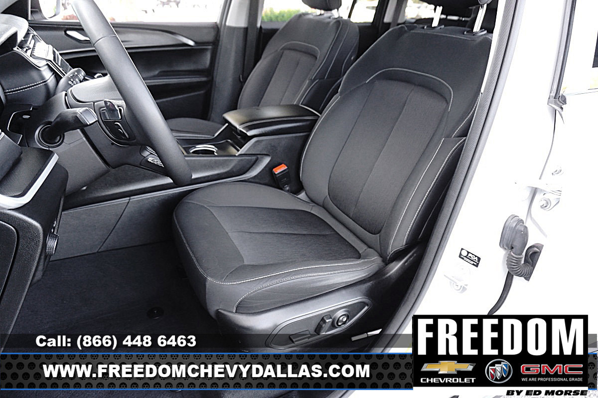 Used 2024 Jeep Grand Cherokee Laredo image 9