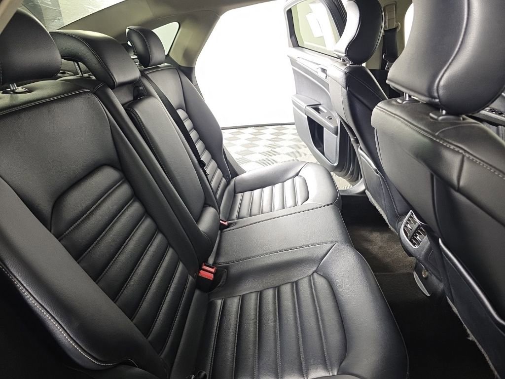 Used 2019 Ford Fusion SEL image 34