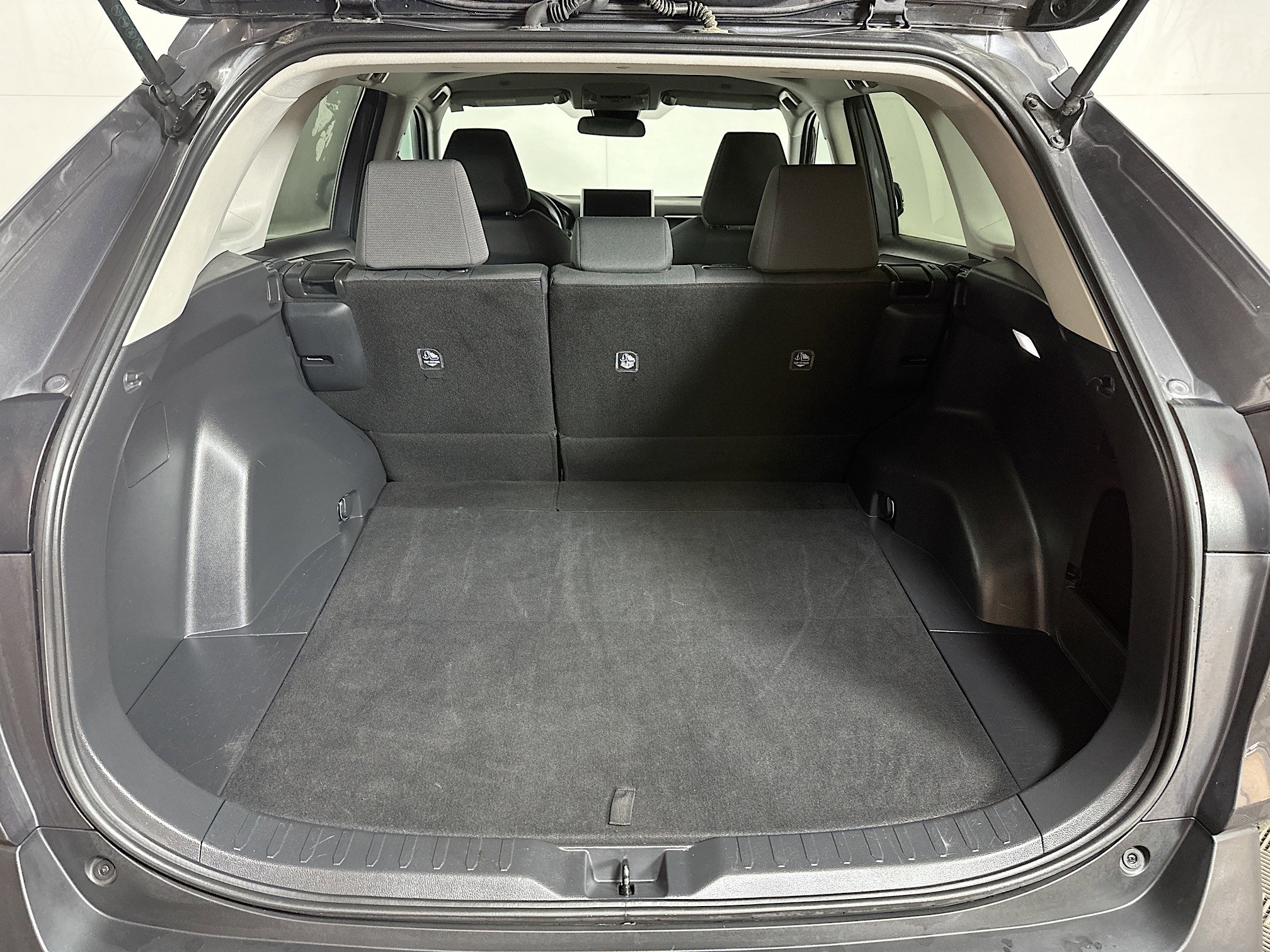 Used 2024 Toyota RAV4 XLE image 23