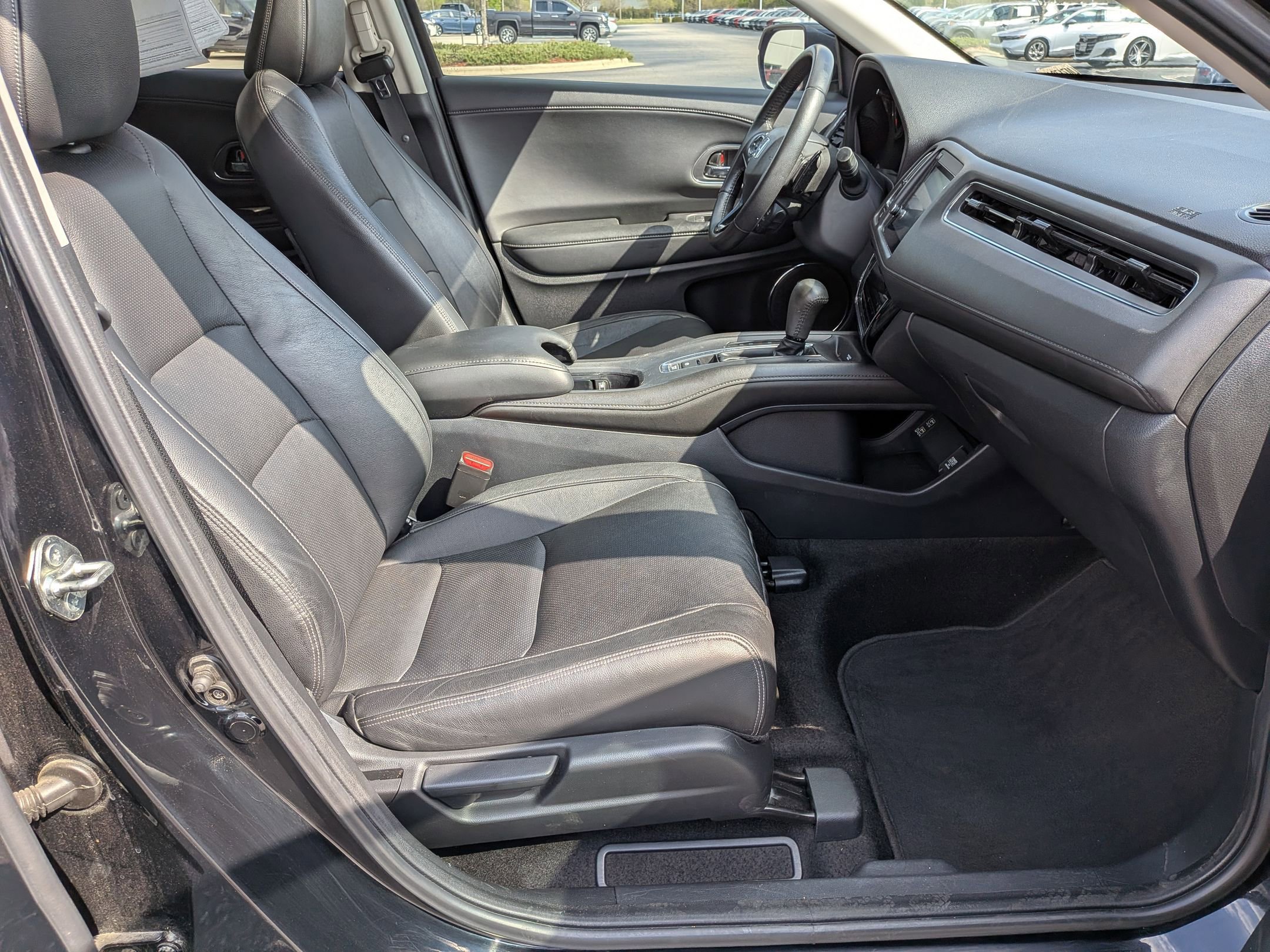 Used 2020 Honda HR-V EX-L image 35