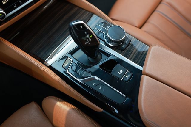 Used 2018 BMW 540i RWD image 44