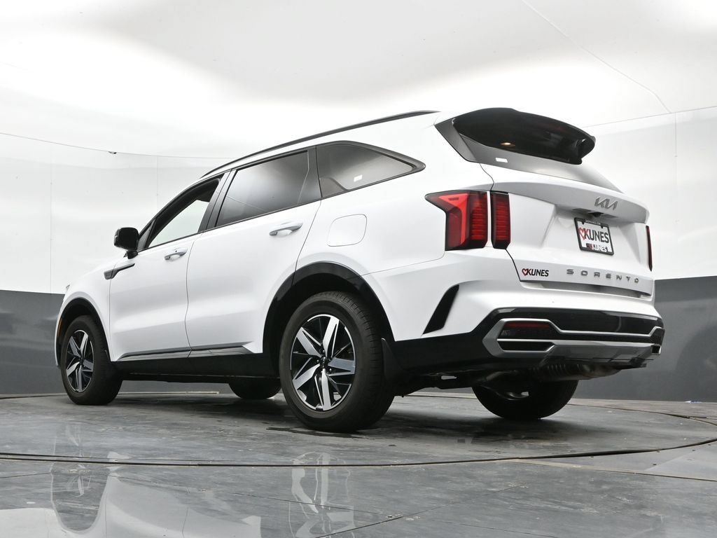 Used 2022 Kia Sorento S FWD image 48