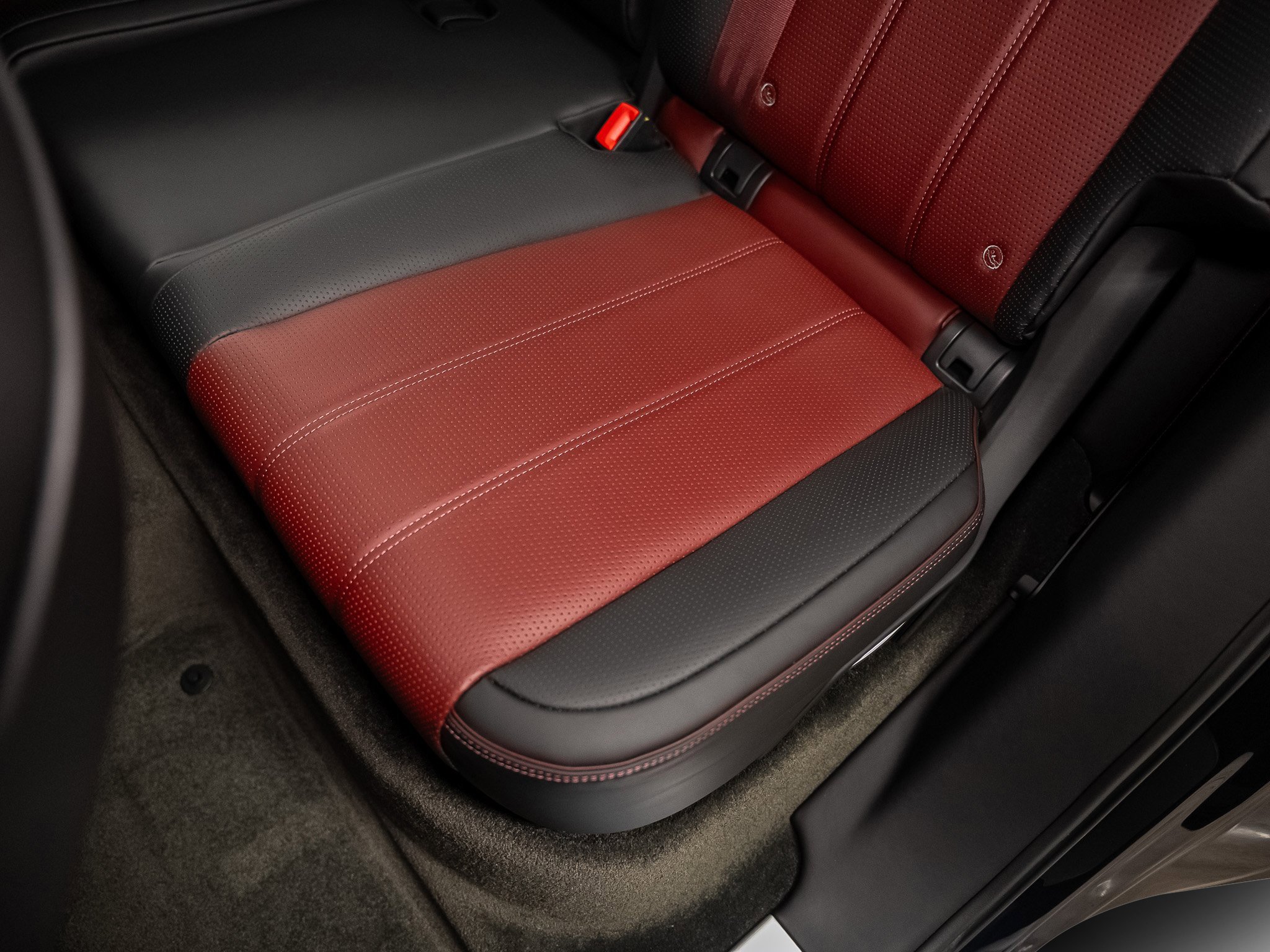 Used 2022 Bentley Bentayga image 39