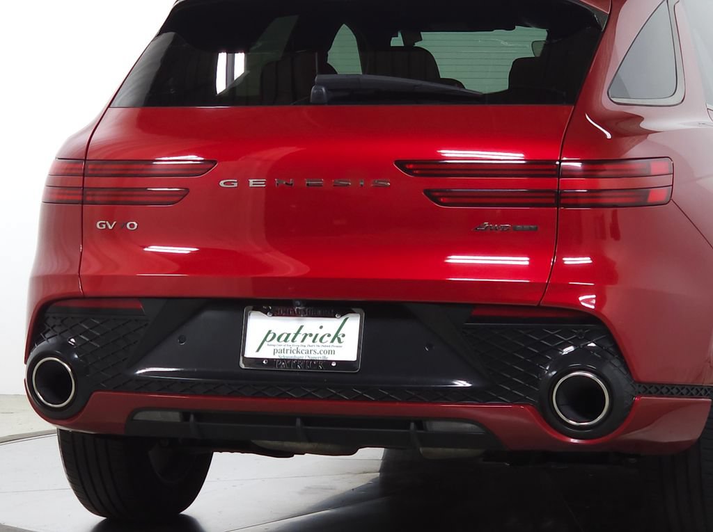 Used 2022 Genesis GV70 3.5T Sport w/ Cargo Package AWD/4WD image 10