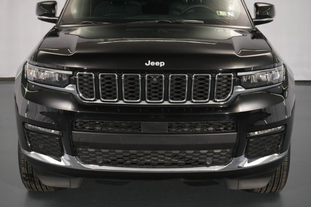 Used 2025 Jeep Grand Cherokee L Limited w/ Luxury Tech Group II AWD/4WD image 9