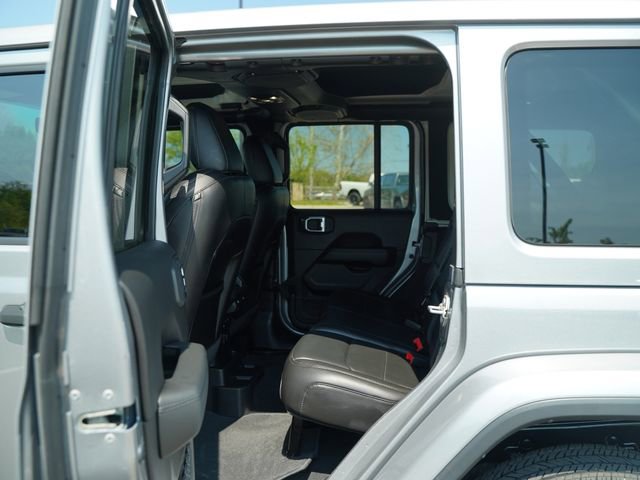 Used 2020 Jeep Wrangler Unlimited Sahara image 16