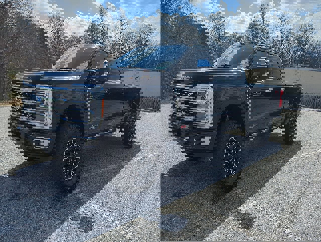 Used 2024 Ford F350 Platinum image 6