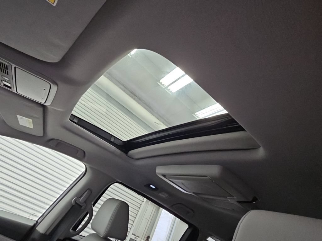 Used 2019 Honda Odyssey Elite image 30