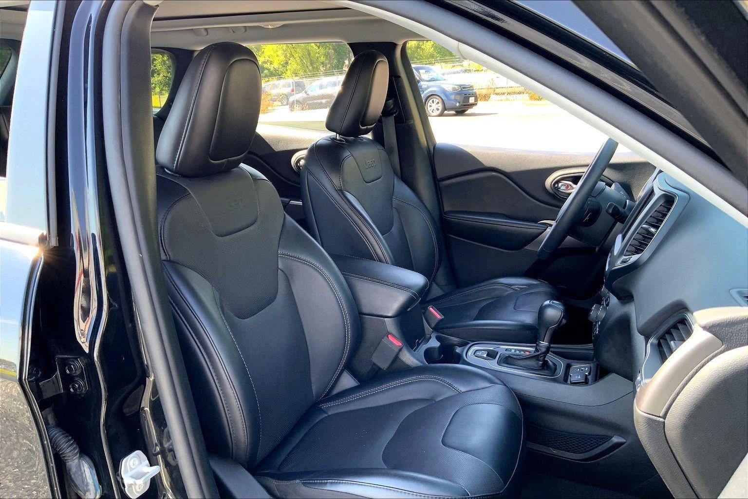 Used 2022 Jeep Cherokee Latitude Lux w/ Sun & Sound Group FWD image 7