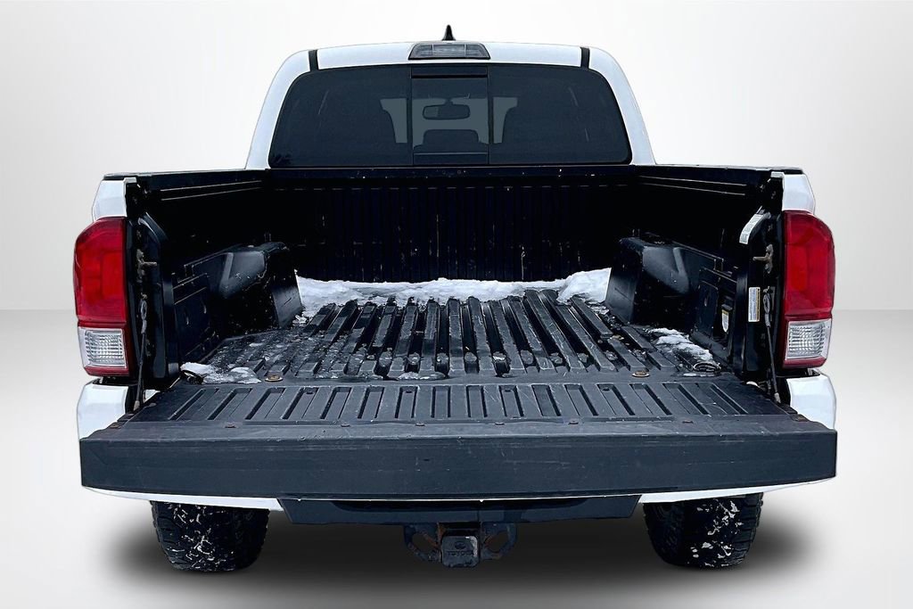 Used 2017 Toyota Tacoma SR5 image 7