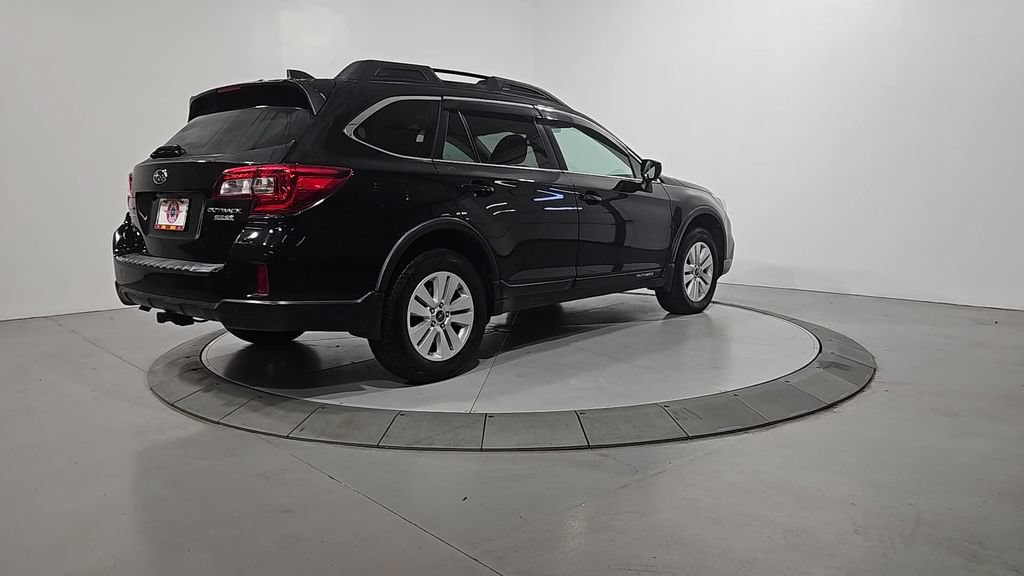 Used 2017 Subaru Outback 2.5i Premium AWD/4WD image 5