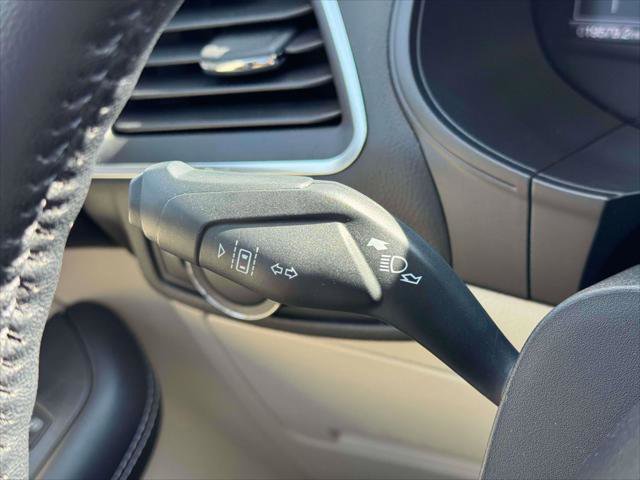 Used 2022 Ford Edge Titanium image 21