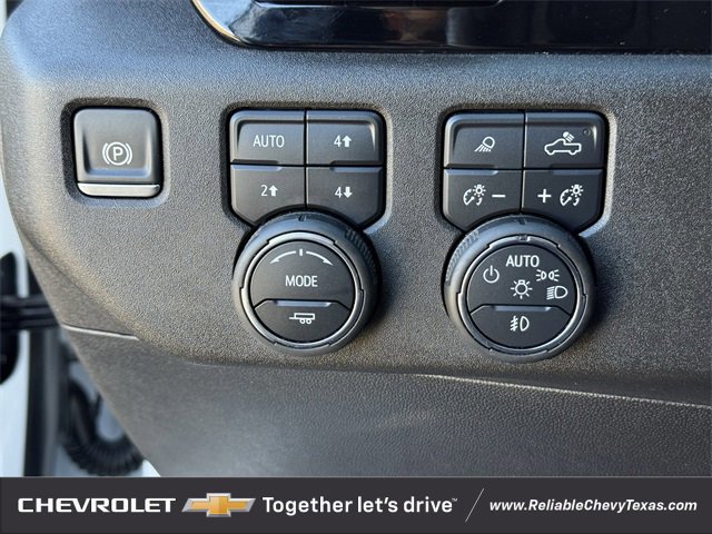 Certified 2025 Chevrolet Silverado 2500 High Country w/ Technology Package image 29