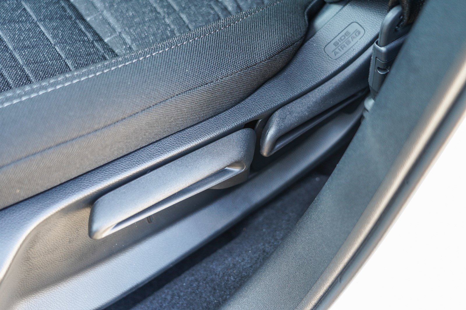 New 2026 Honda HR-V LX image 24