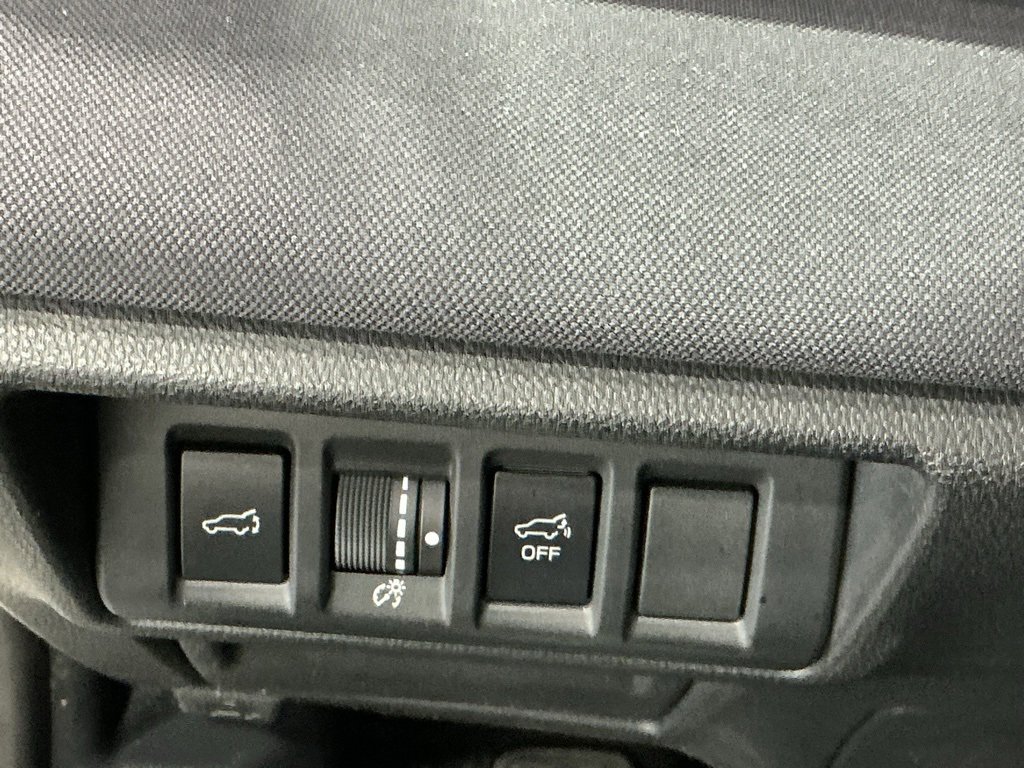 Used 2020 Subaru Outback Premium image 27