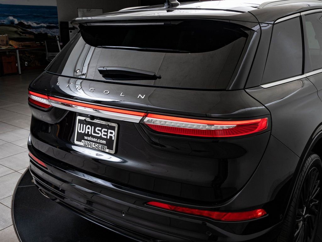 Used 2022 Lincoln Corsair Reserve w/ Equipment Group 201A AWD/4WD image 9