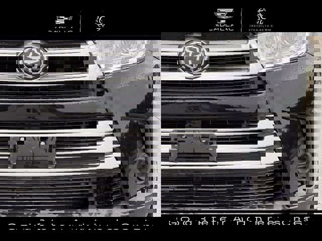 Used 2019 Toyota Highlander LE FWD image 8