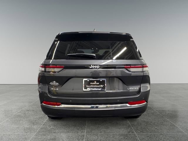 Used 2024 Jeep Grand Cherokee Limited w/ Luxury Tech Group II image 8