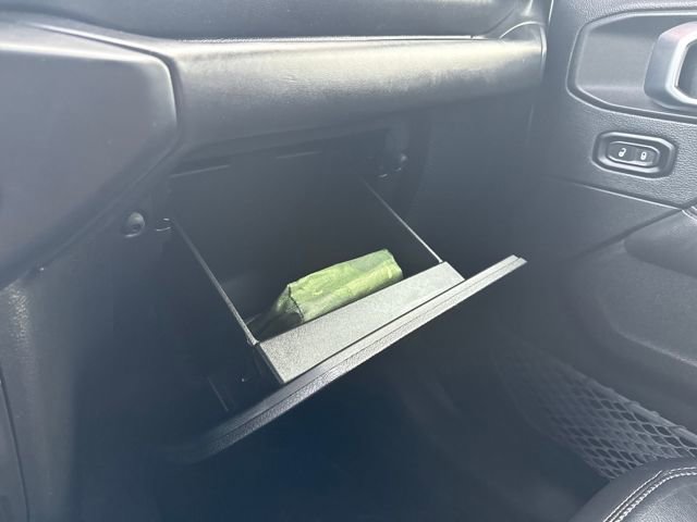 Used 2019 Jeep Wrangler Unlimited Sahara image 39