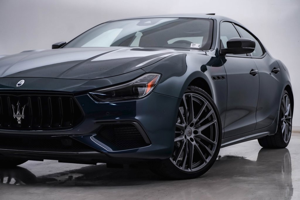 Used 2024 Maserati Ghibli Trofeo image 2