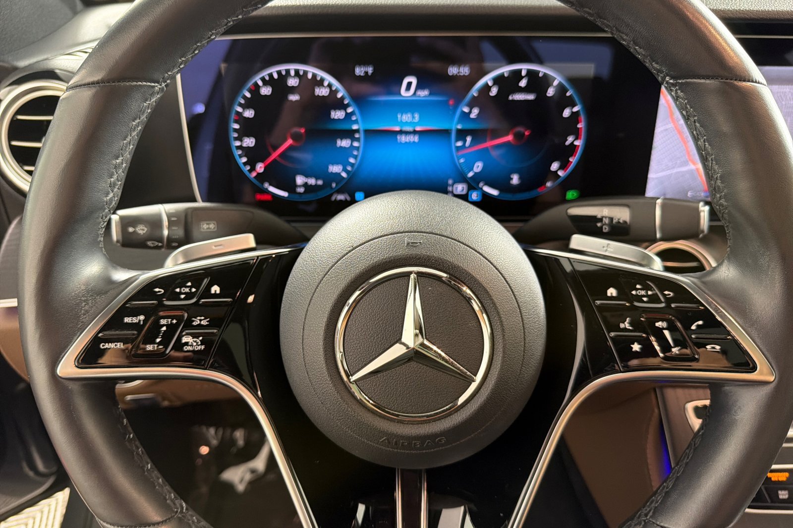 Used 2023 Mercedes-Benz E 350 4MATIC Sedan image 22