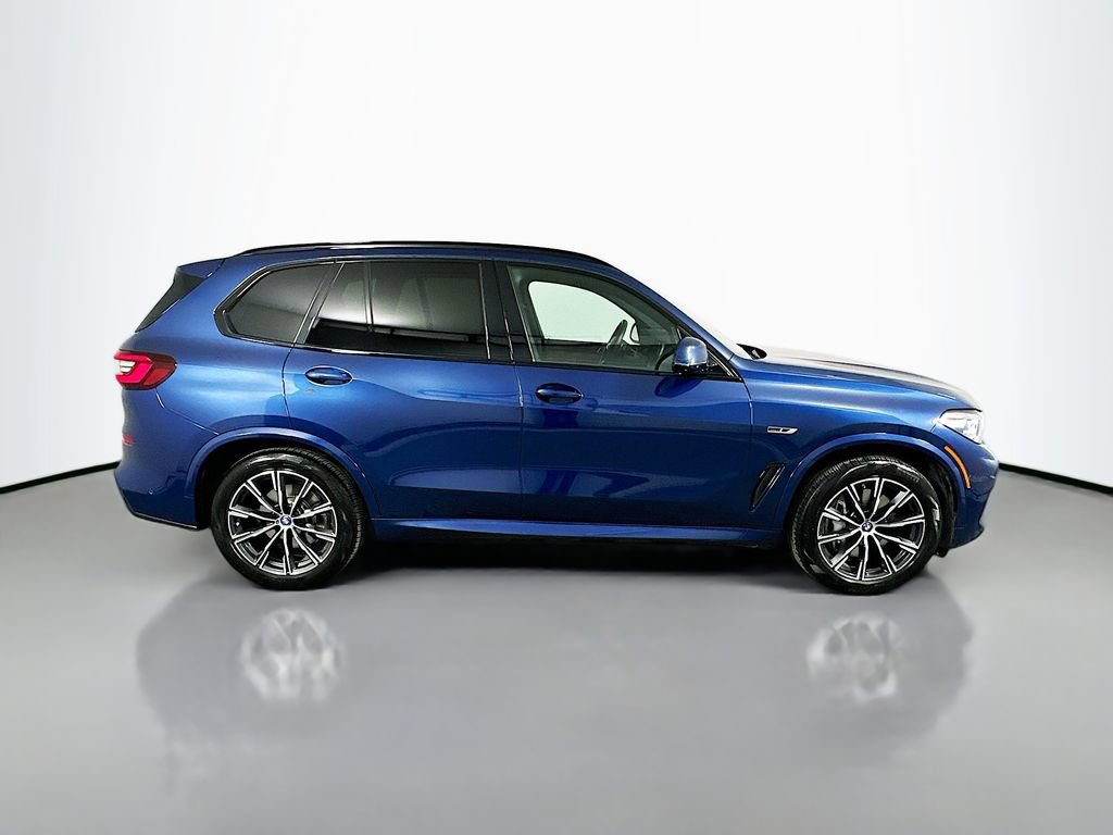 Used 2023 BMW X5 xDrive45e w/ Executive Package AWD/4WD image 4