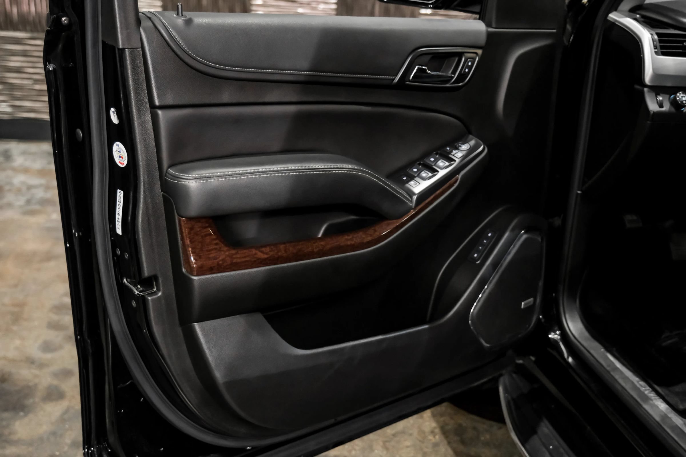 Used 2020 GMC Yukon SLT w/ Open Road Package AWD/4WD image 43