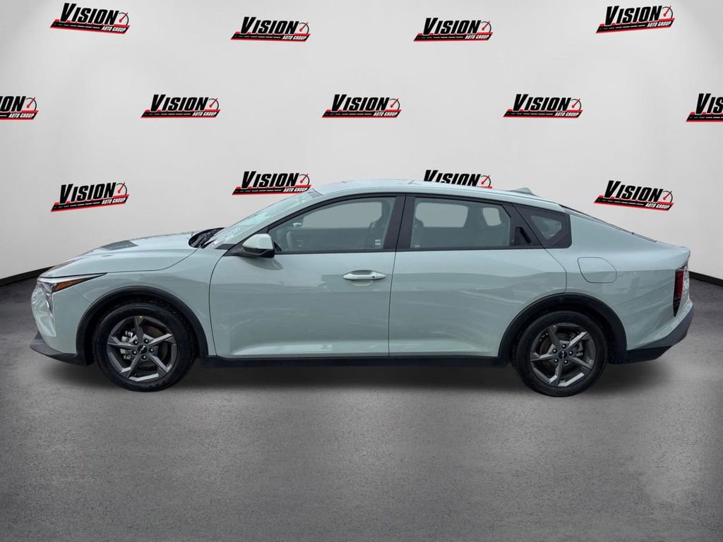 Certified 2025 Kia K4 LXS image 8