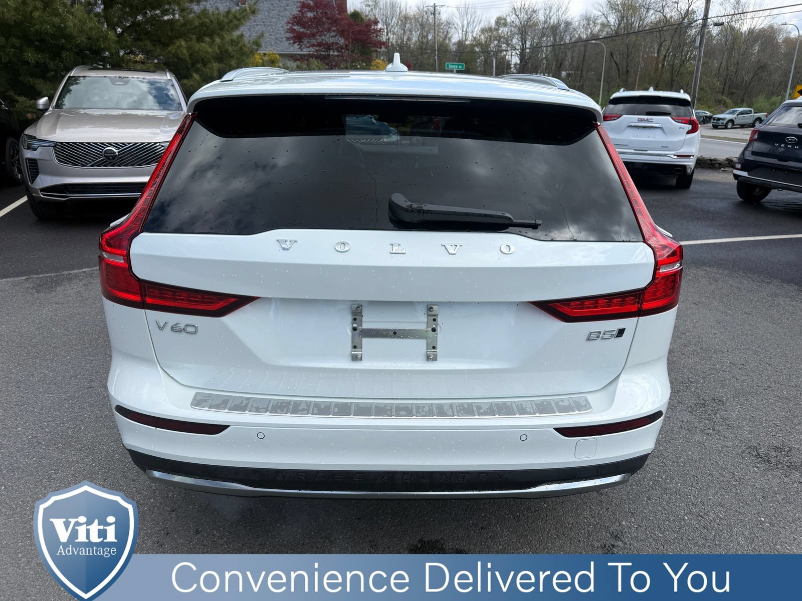 New 2026 Volvo V60 B5 Cross Country Ultra w/ Protection Package Premier AWD/4WD image 7