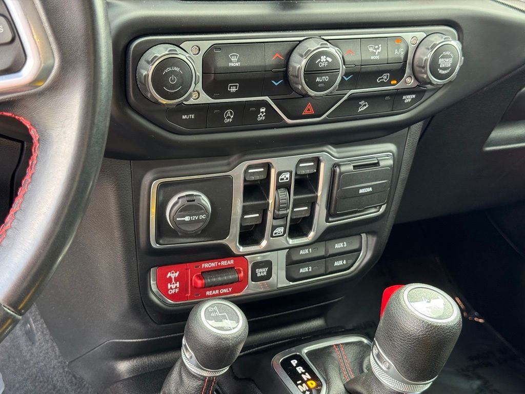 Used 2020 Jeep Wrangler Unlimited Rubicon w/ LED Lighting Group AWD/4WD image 34