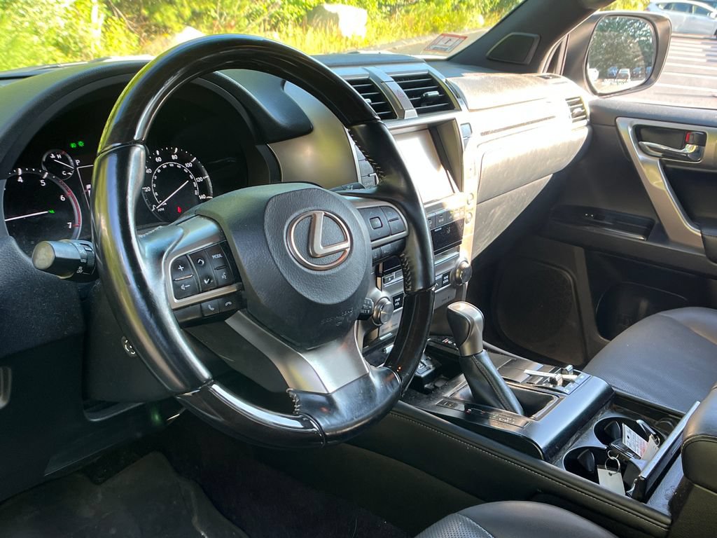 Used 2021 Lexus GX 460 Premium w/ Premium Package AWD/4WD image 9