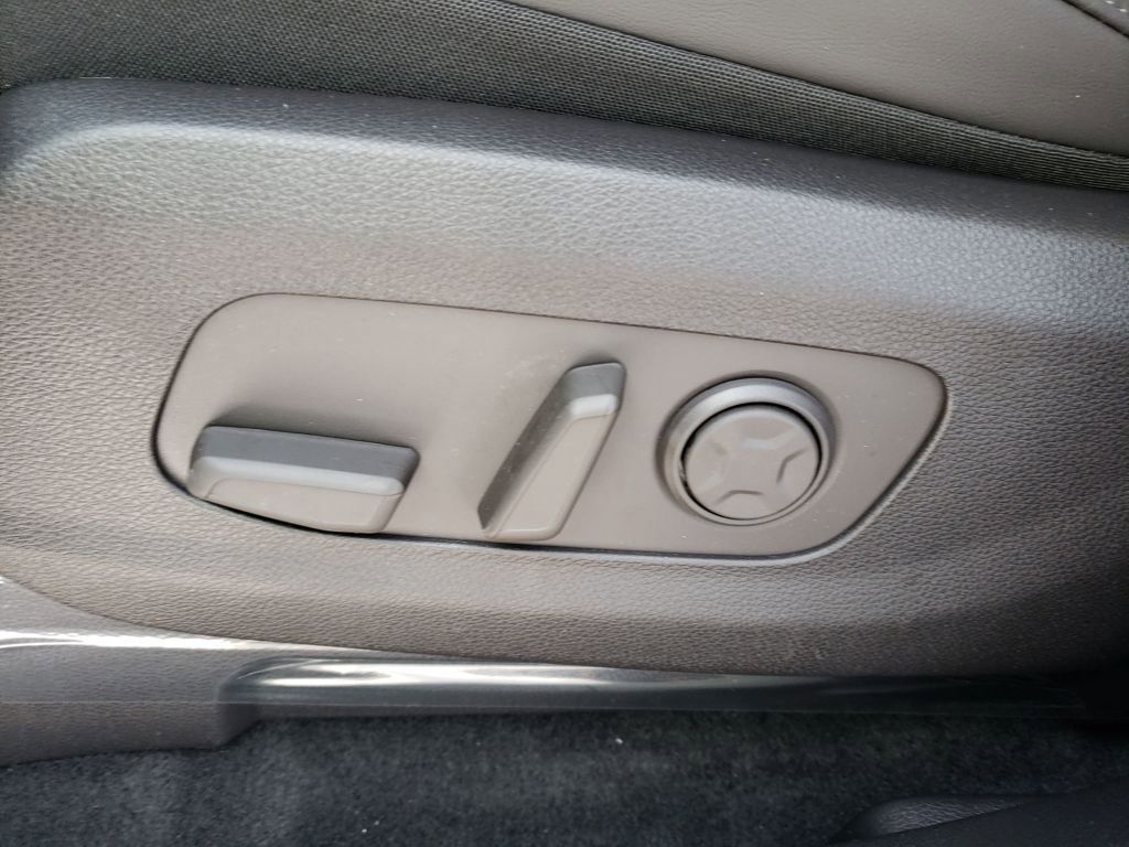New 2026 Kia Carnival EX FWD image 14