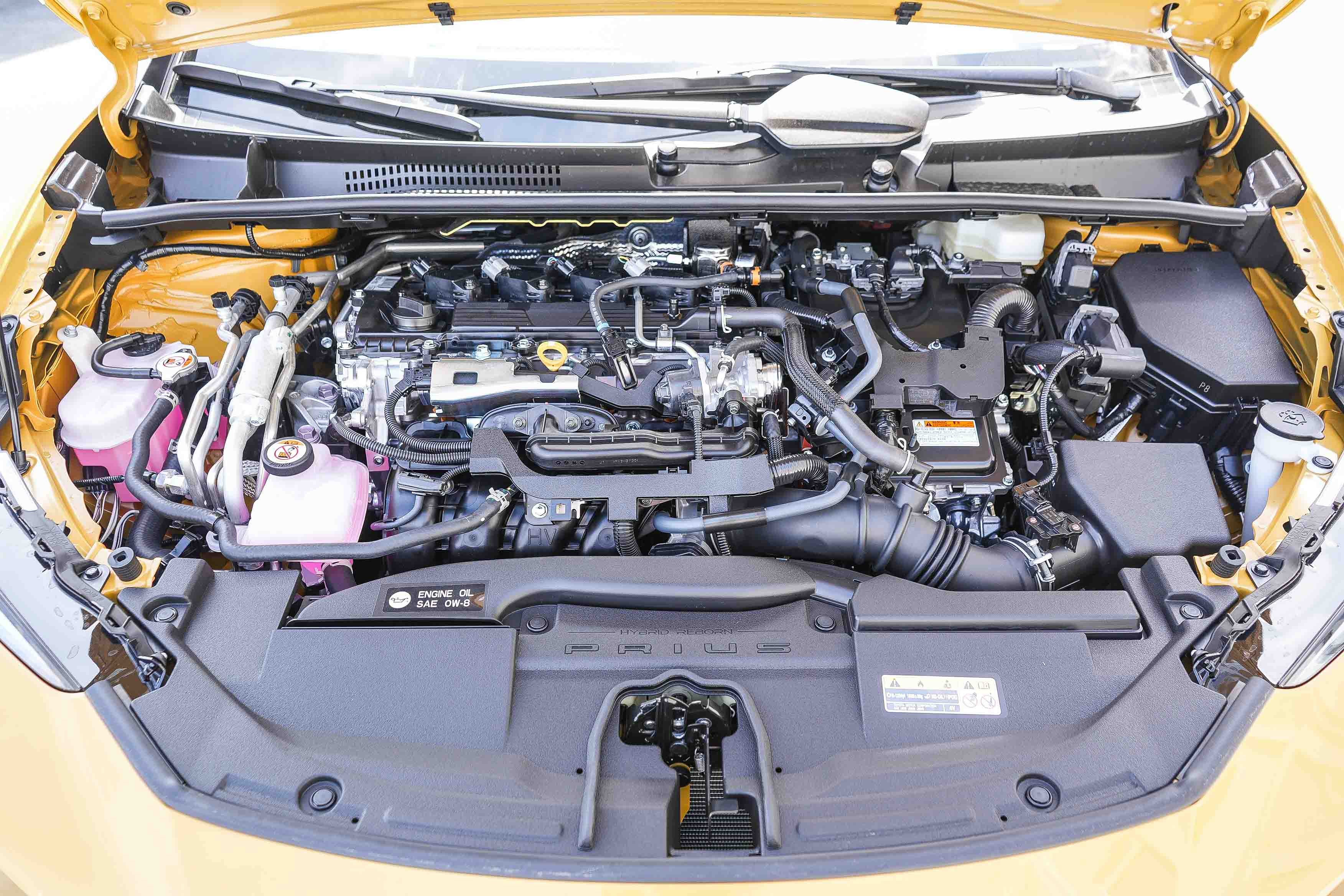 New 2026 Toyota Prius Plug-In Hybrid FWD image 14