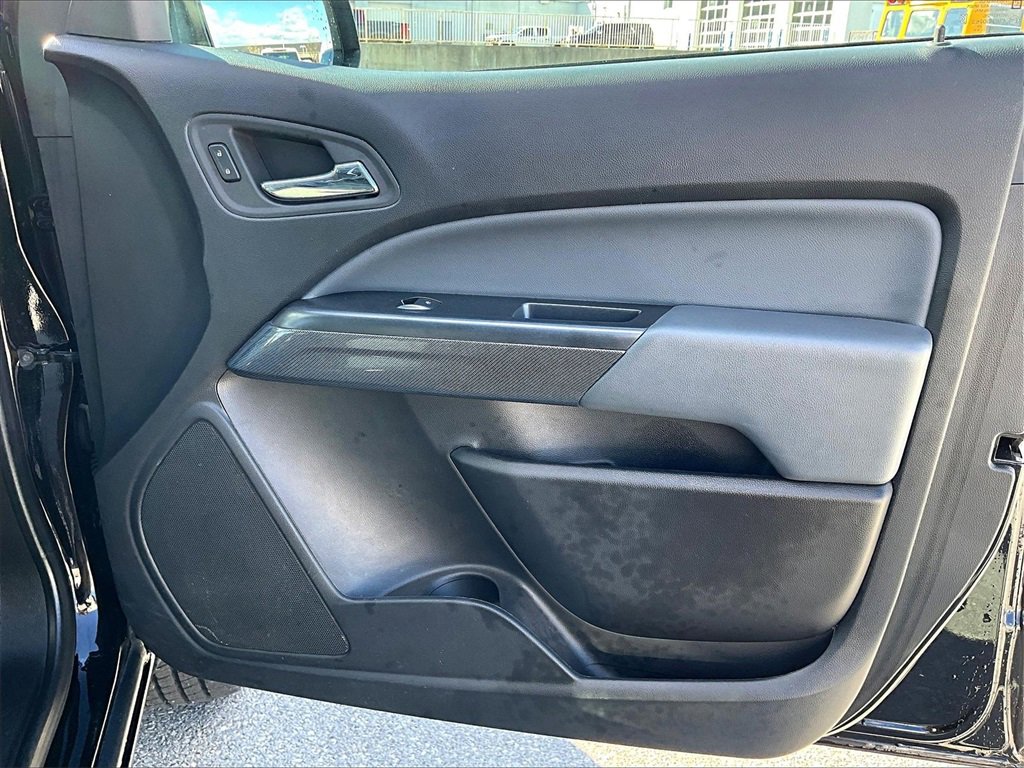 Used 2022 Chevrolet Colorado Z71 image 12
